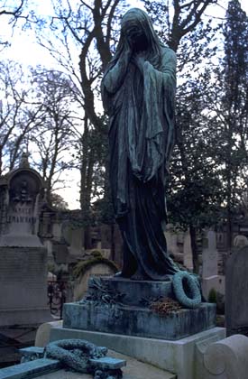 pere lachaise cemetery