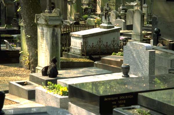 pere lachaise cemetery