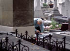 montparnasse/sculpture/gravestone