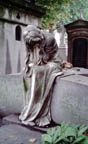 montparnasse/sculpture/gravestone