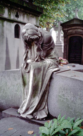 montparnasse cemetery sculpture
